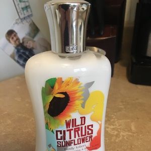 Bath & Body Works Lotion - Wild Citrus Sunflower
